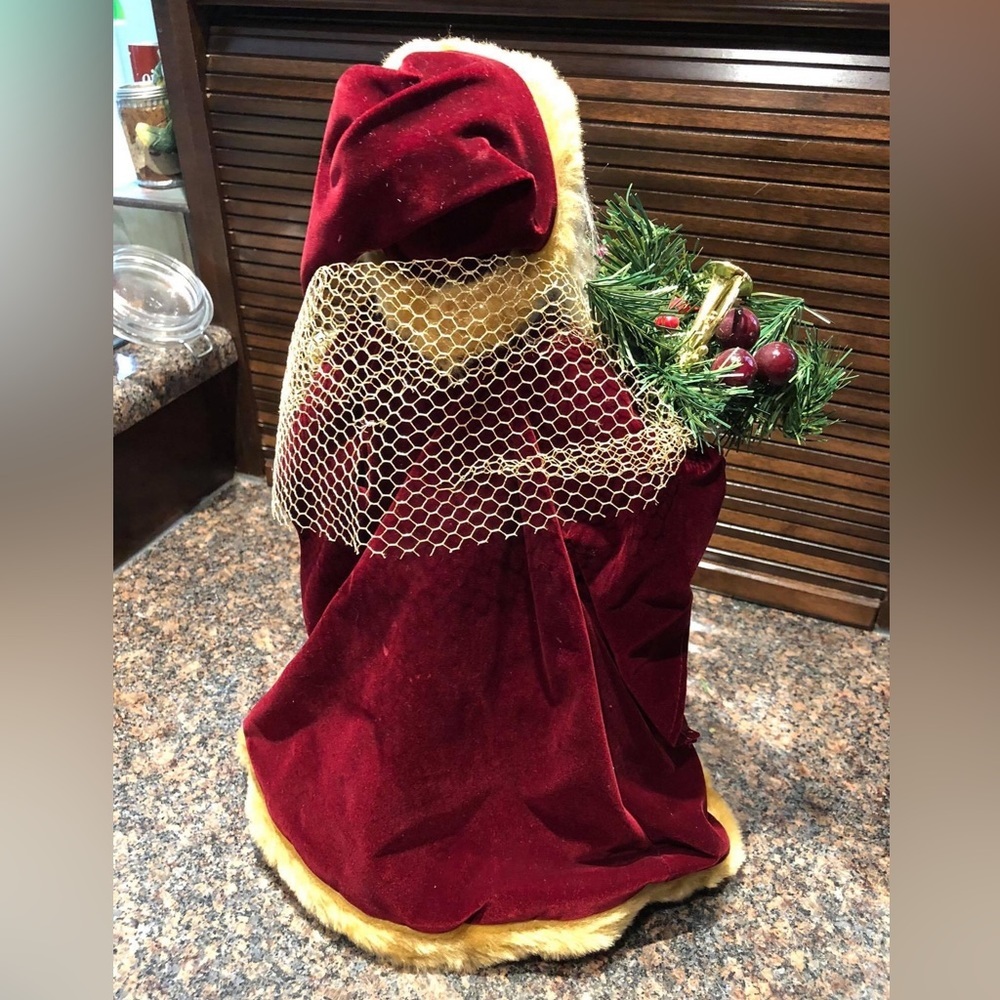 Santa - Picture 2 of 6